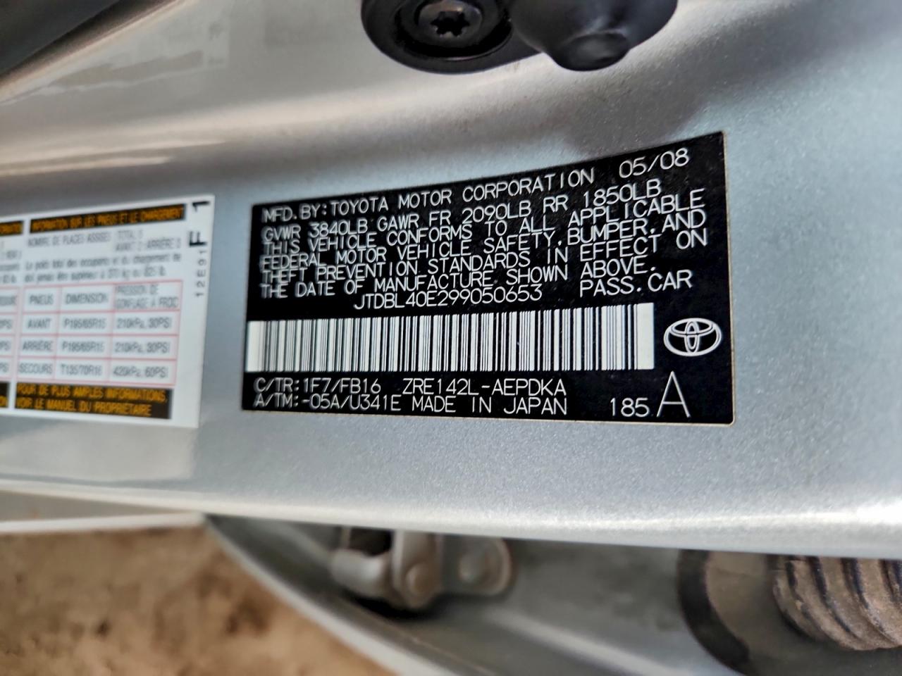 Toyota Corolla Base Image 9