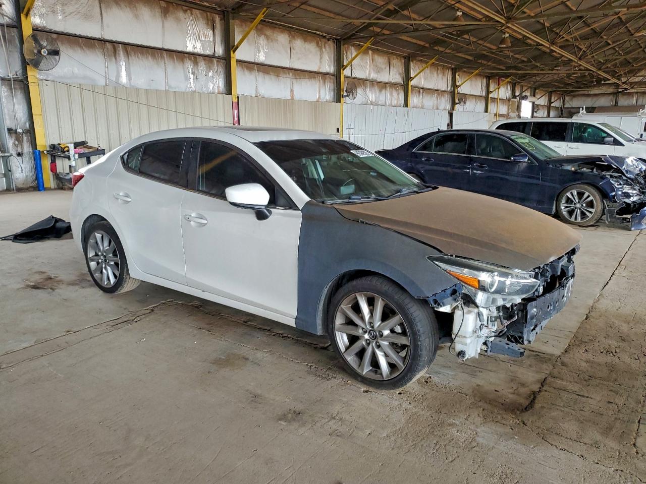 Mazda 3 Touring Image 5