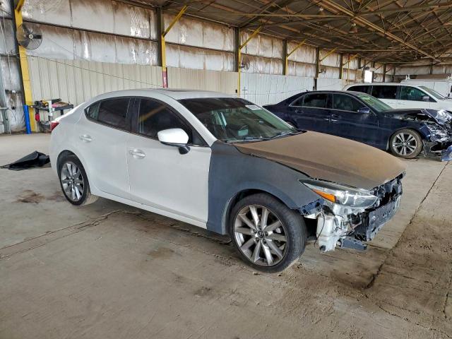 Mazda 3 Touring Image 5