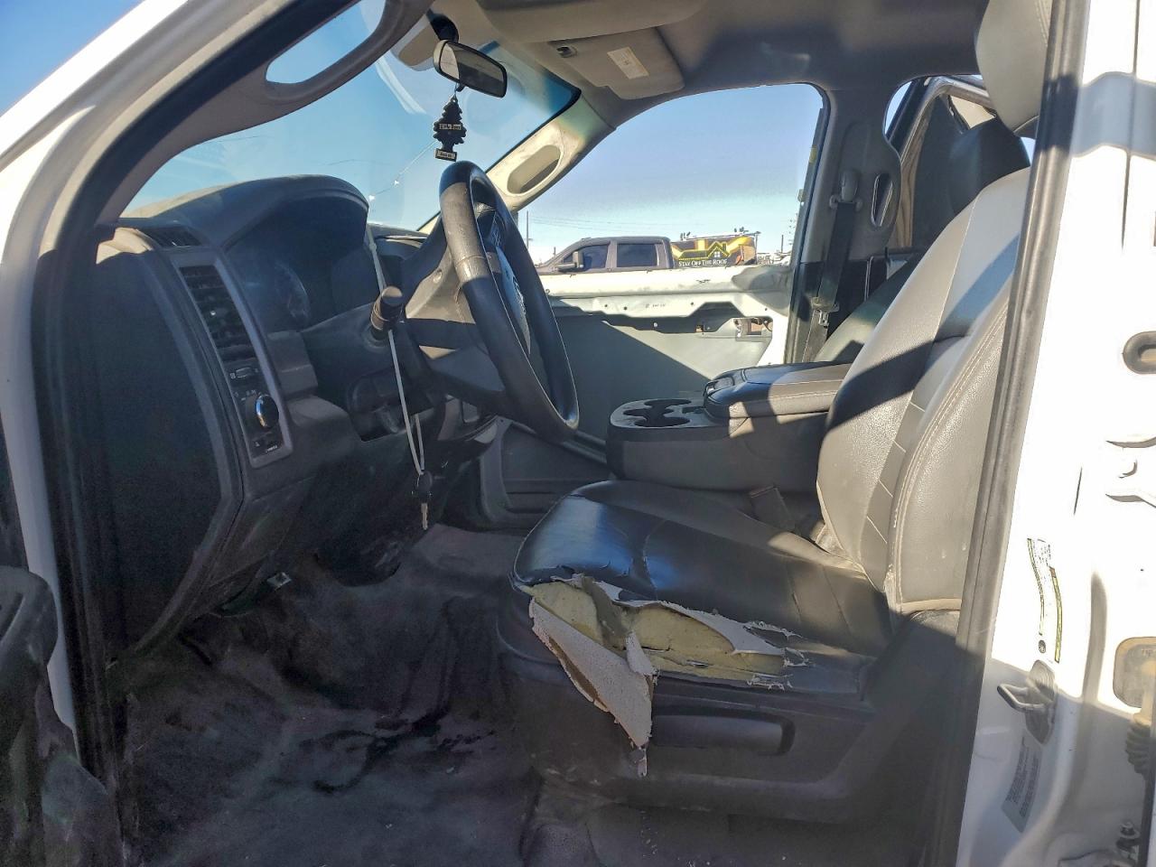 Ram 2500 St Image 11