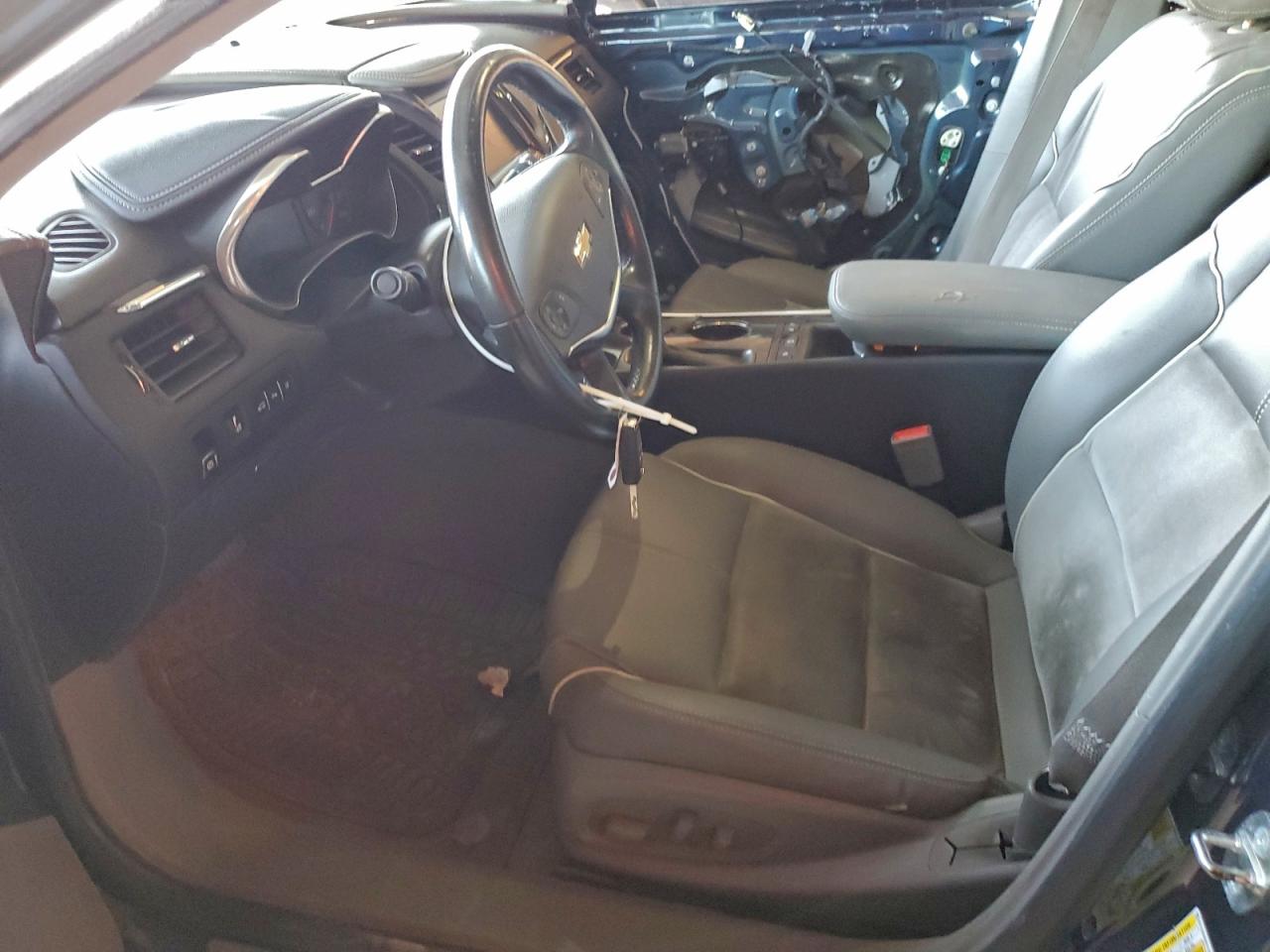 Chevrolet Impala Lt Image 2