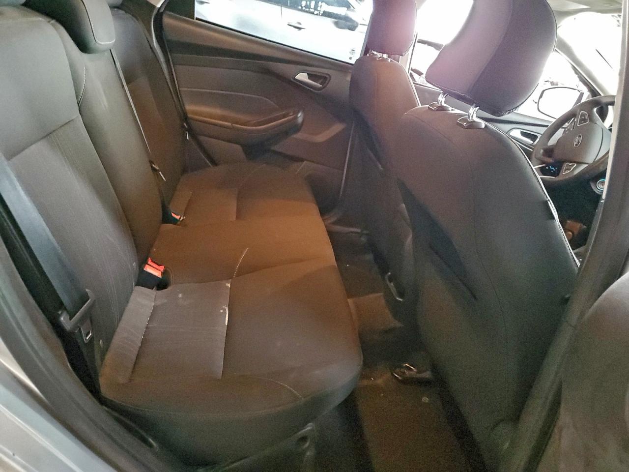 Ford Focus Se Image 12