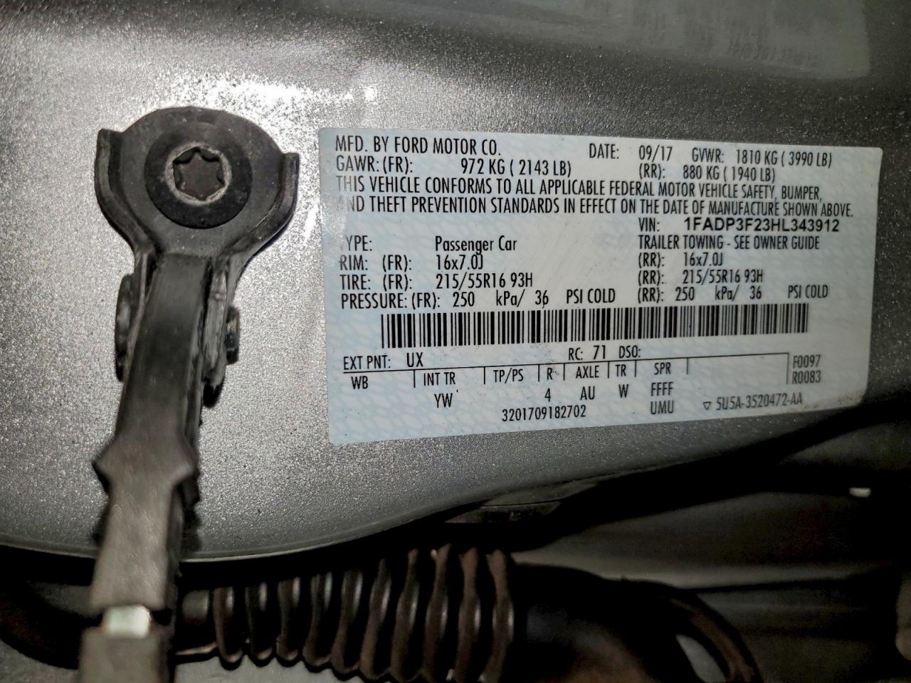 Ford Focus Se Image 11