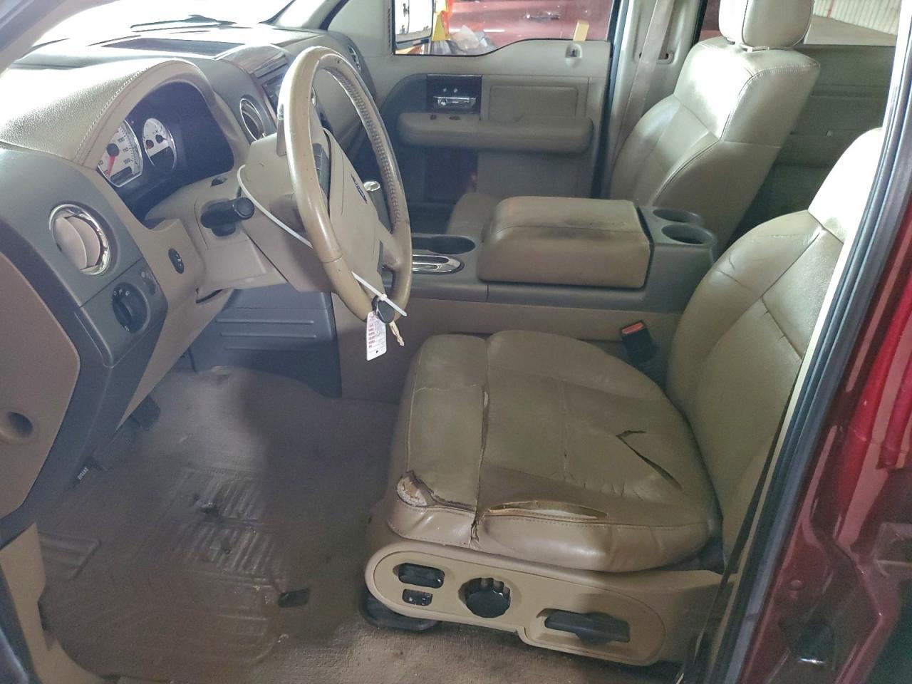 Ford F-150 Supercrew Image 11