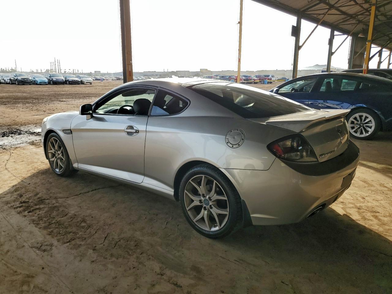 Hyundai Tiburon Gt Image 11