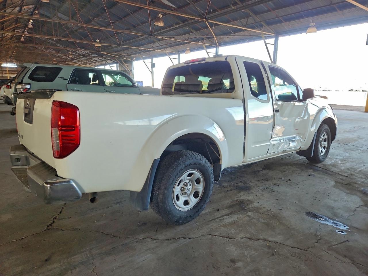 Nissan Frontier S Image 10