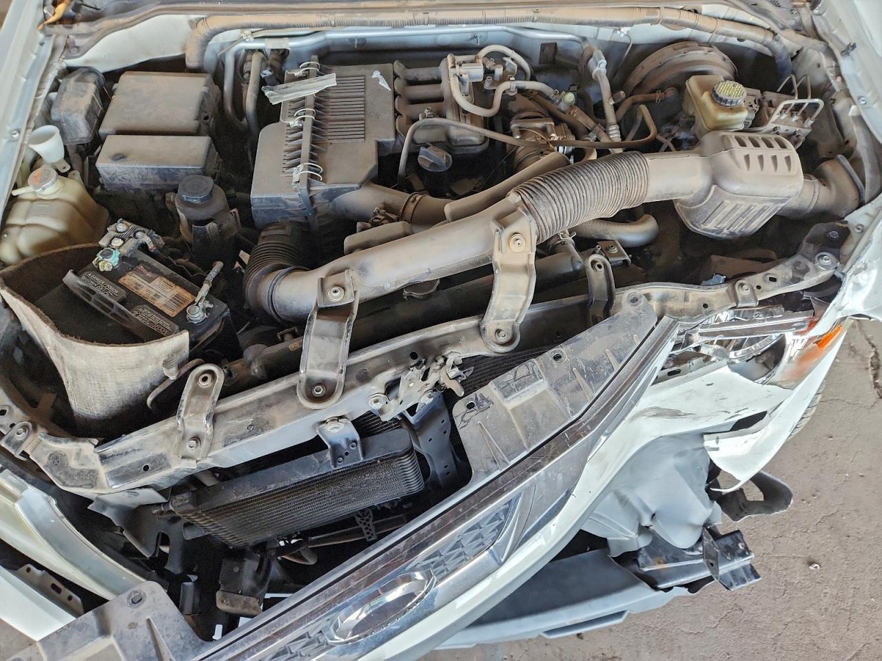 Nissan Frontier S Image 11