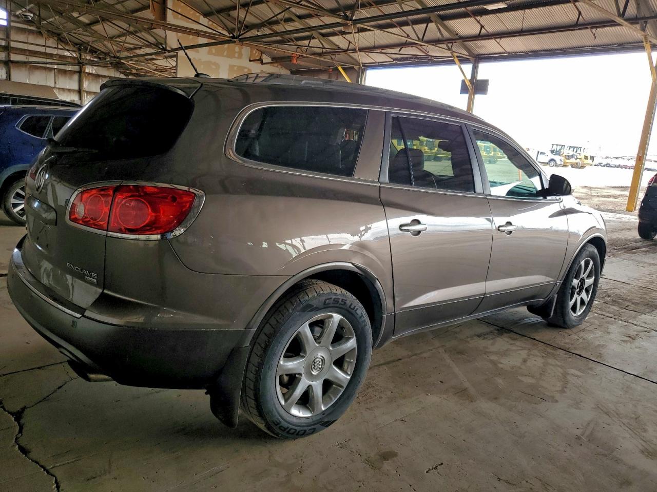 Buick Enclave Cxl Image 3