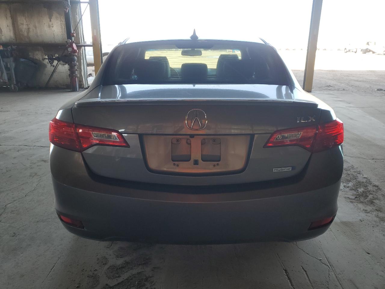 Acura ILX Hybrid Tech Image 10