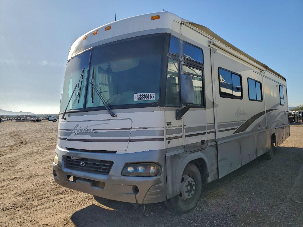Ford F-550 Super Duty Stripped Chassis Image 4