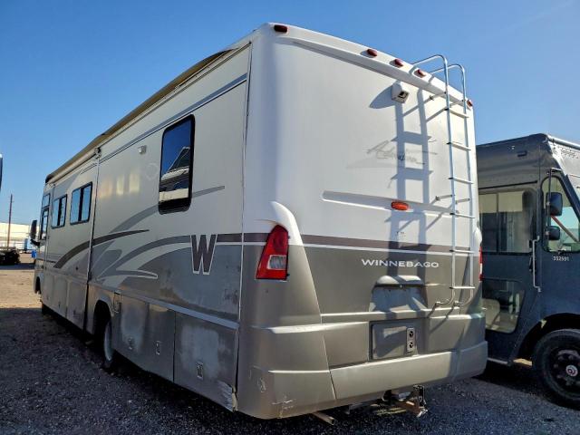 Ford F-550 Super Duty Stripped Chassis Image 3