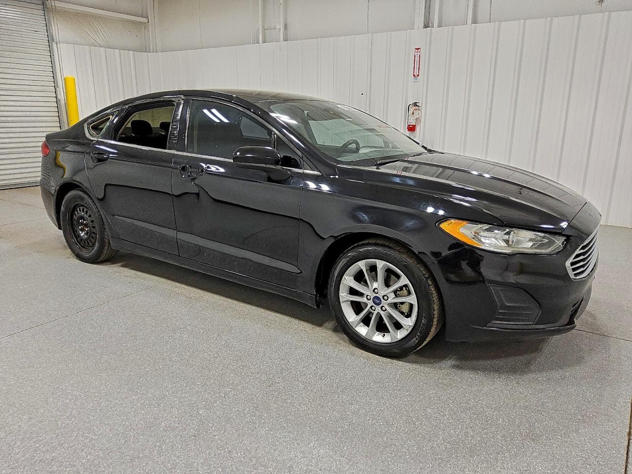 Ford Fusion Se Image 12