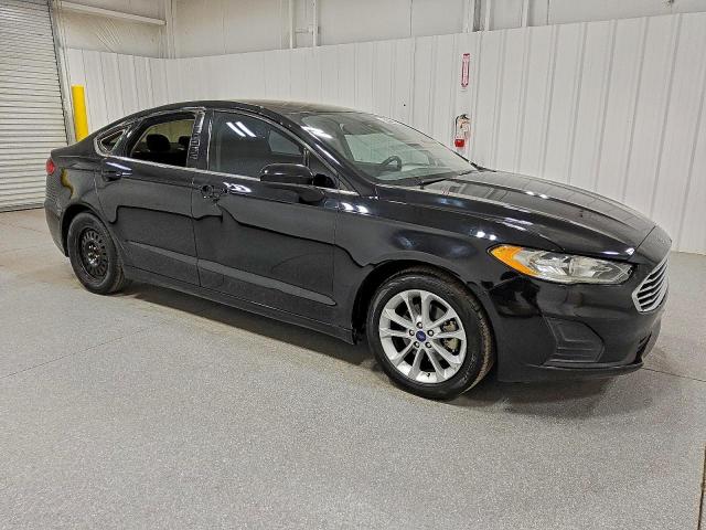 Ford Fusion Se Image 12