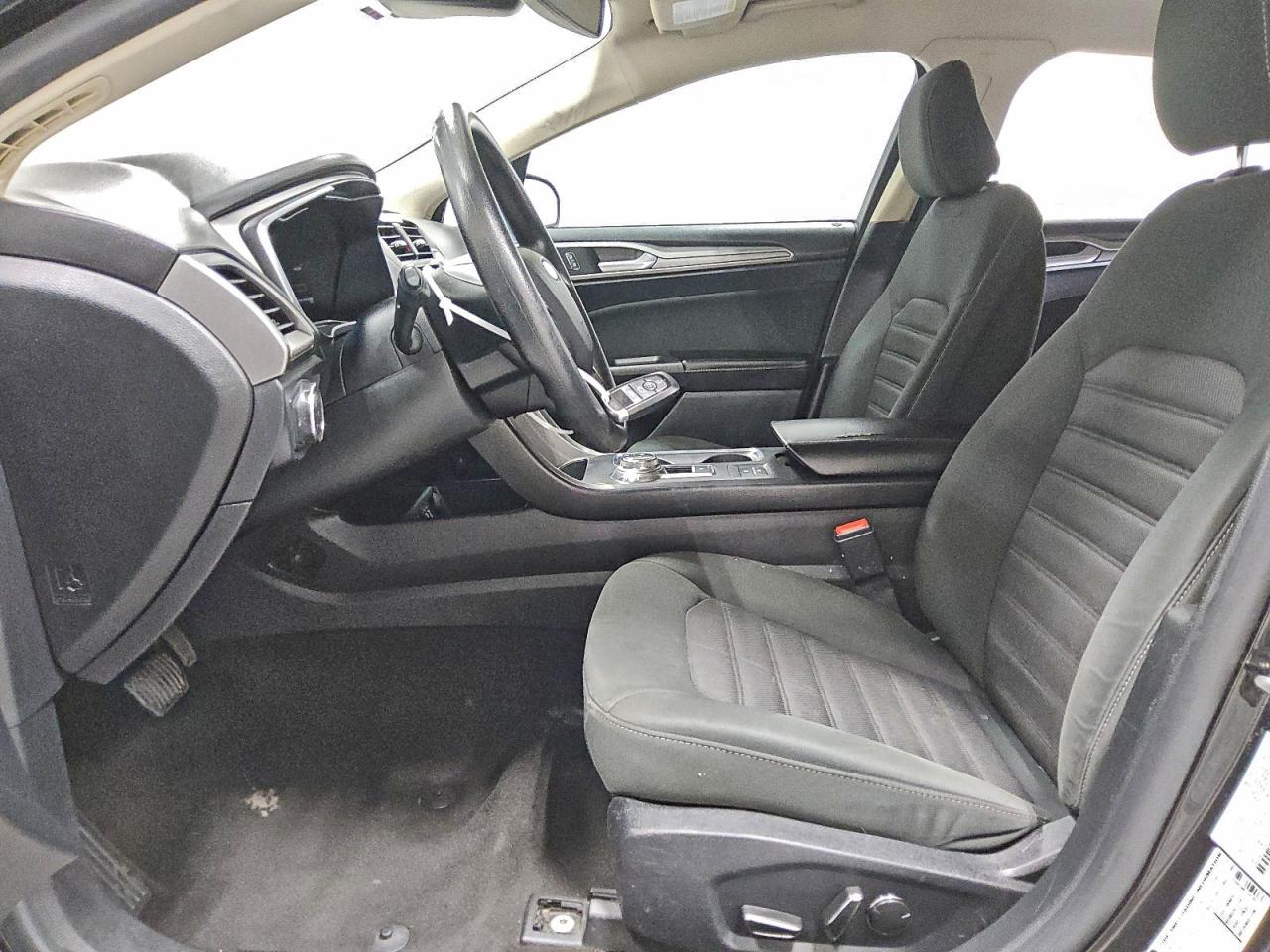 Ford Fusion Se Image 5