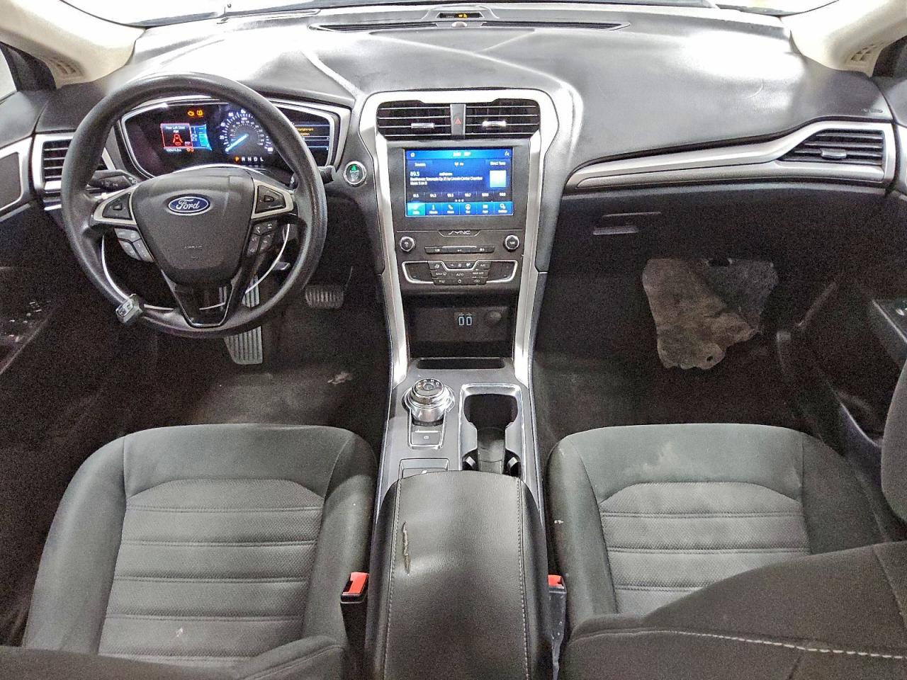 Ford Fusion Se Image 4