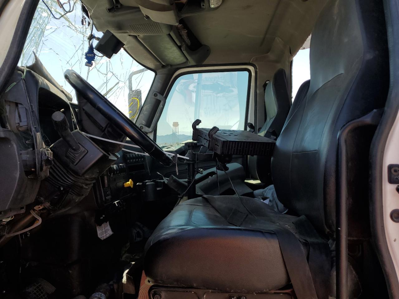 International Mv607 Image 10