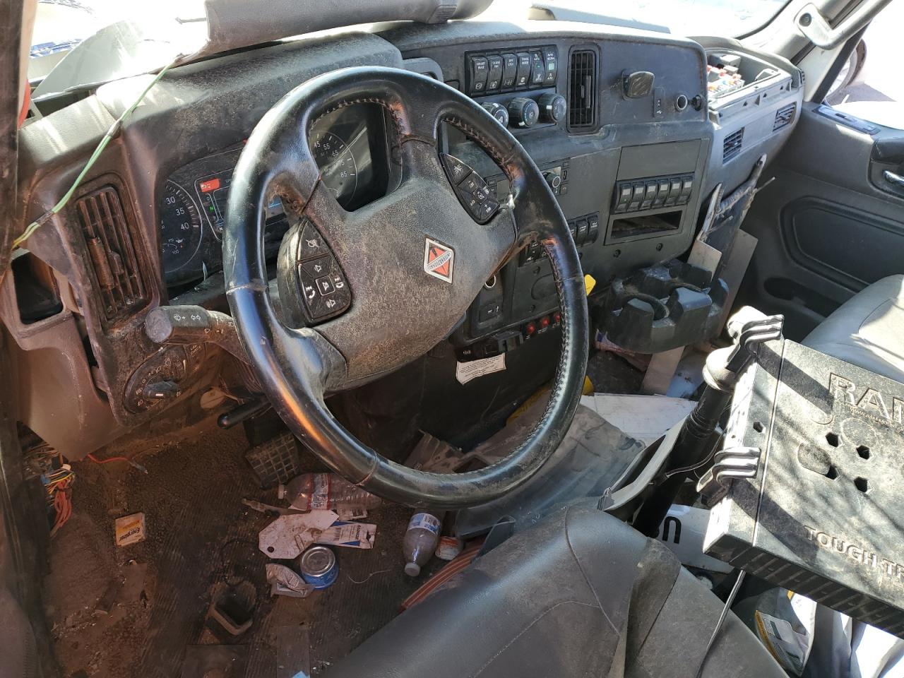 International Mv607 Image 13