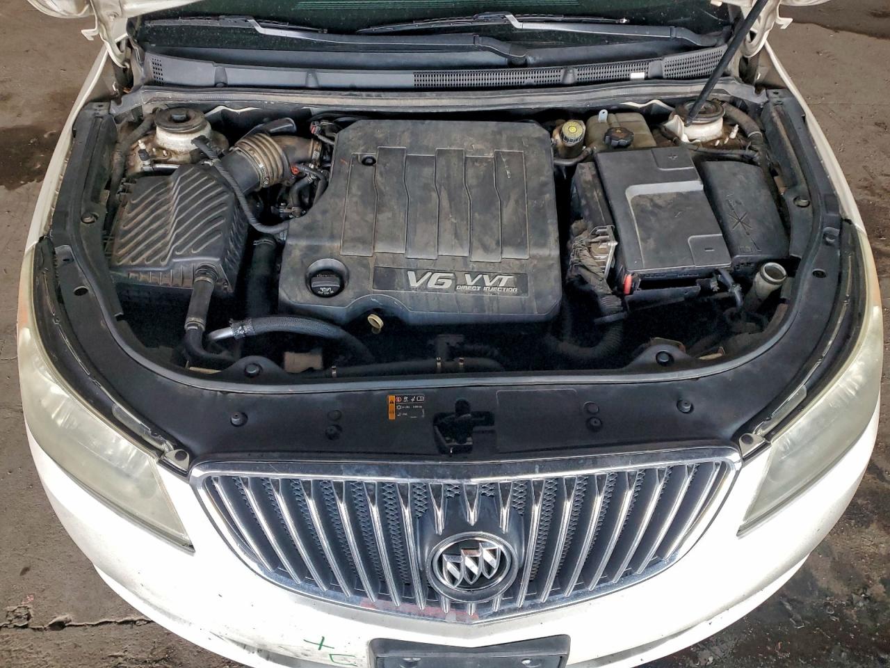 Buick LaCrosse Image 9