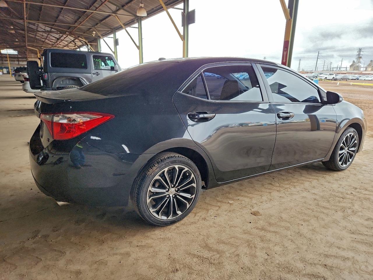 Toyota Corolla L Image 5