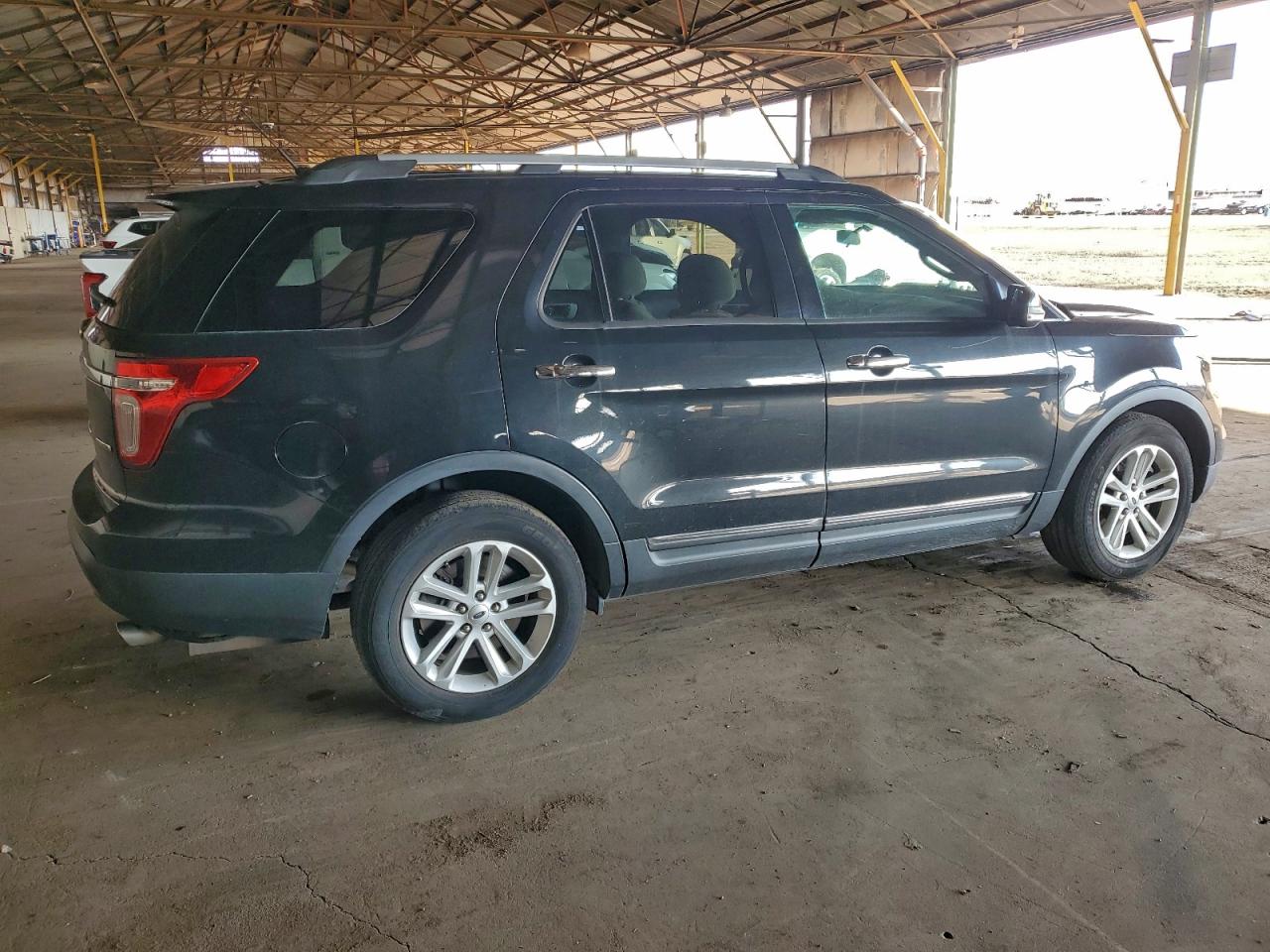 Ford Explorer Xlt Image 11
