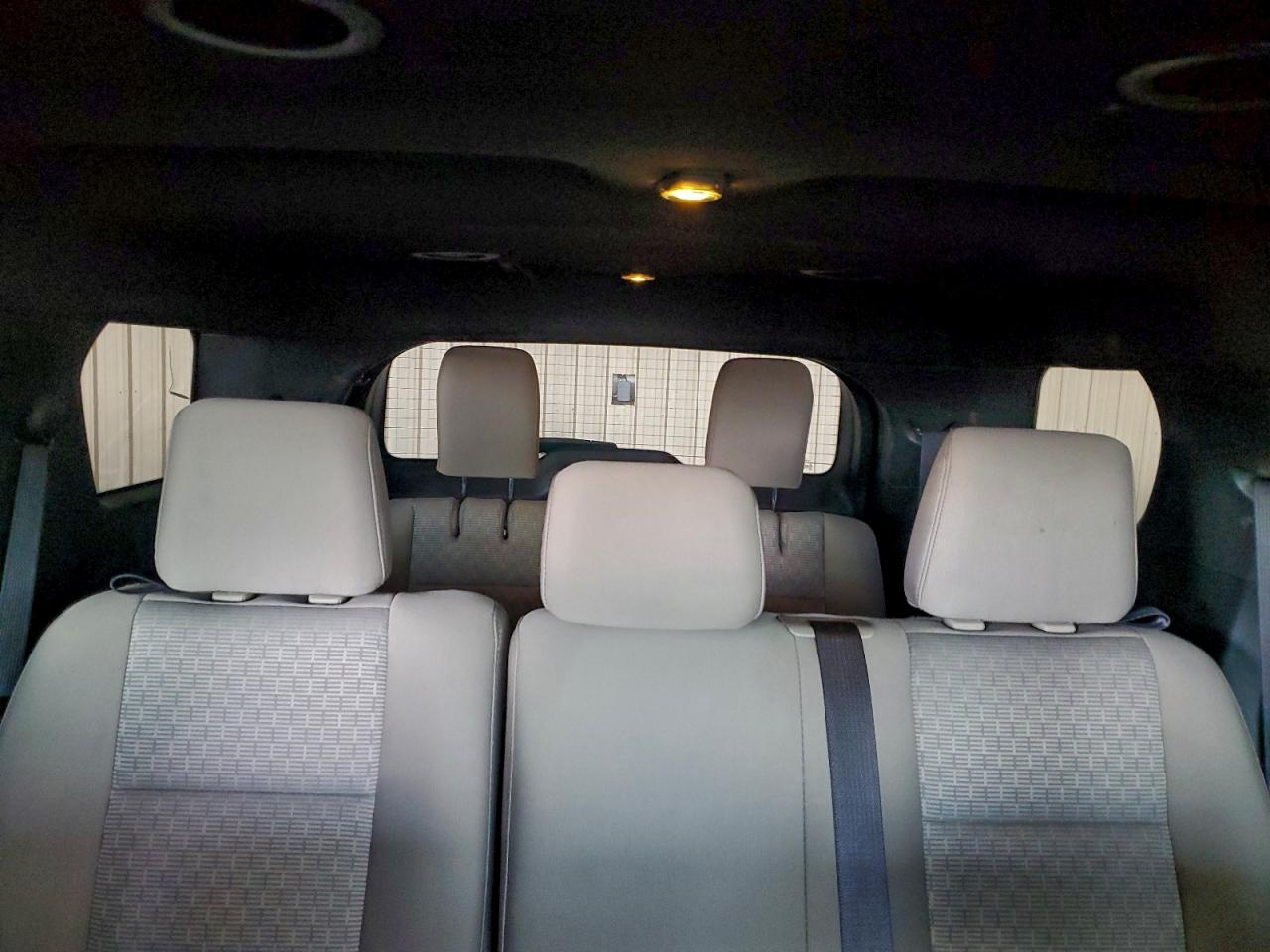 Ford Explorer Xlt Image 6