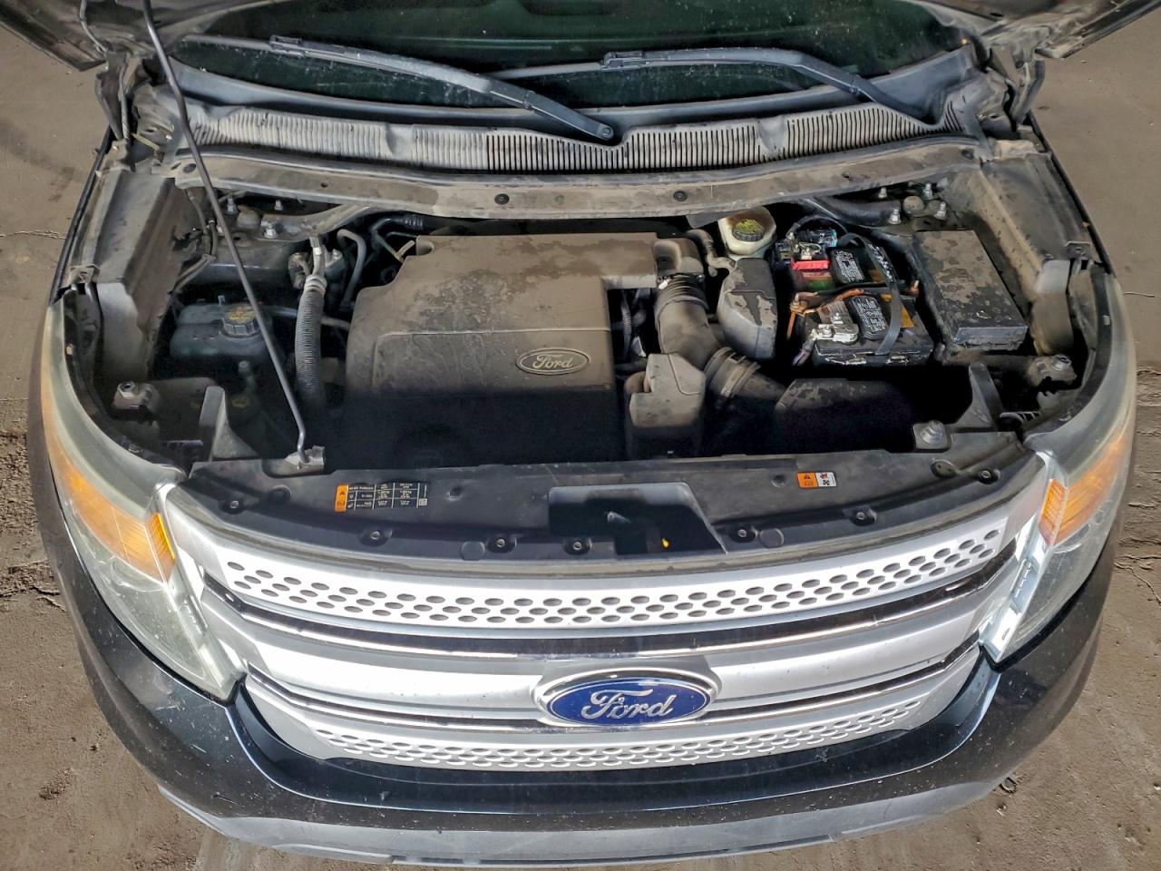 Ford Explorer Xlt Image 9