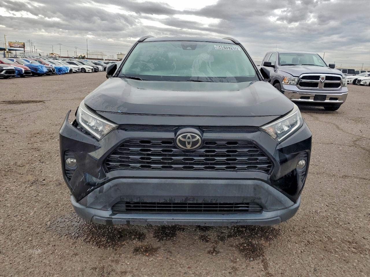 Toyota RAV4 Xle Image 5