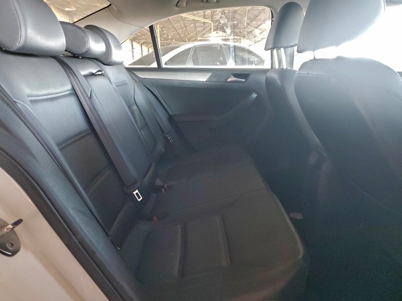 Volkswagen Jetta Se Image 3