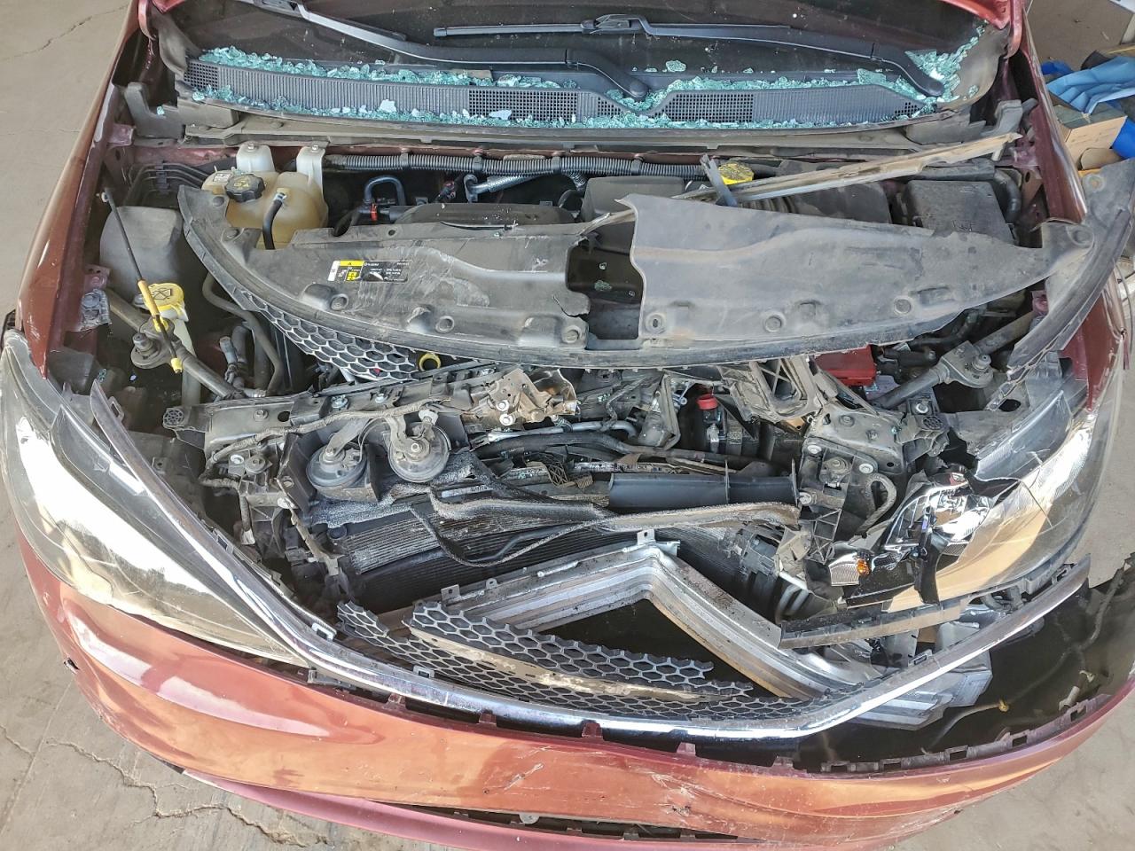 Chrysler Minivan Lxi Image 2