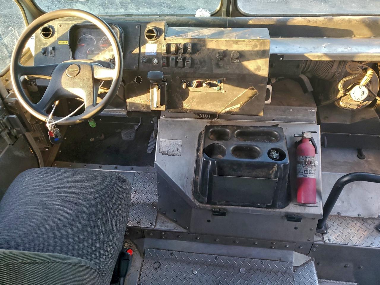 Freightliner Mt45 M Line Walk-in Van Image 4