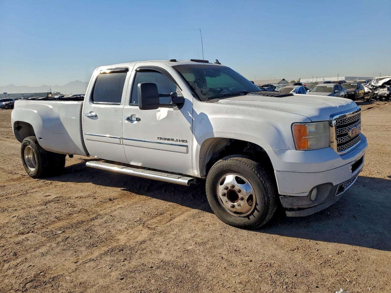 GMC Sierra K3500 Denali Image 8
