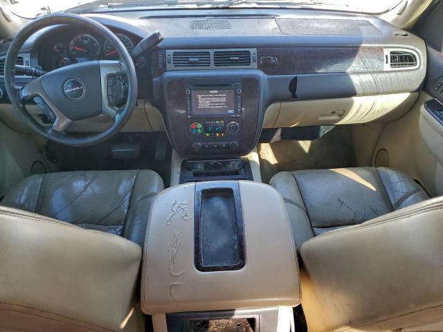 GMC Sierra K3500 Denali Image 3