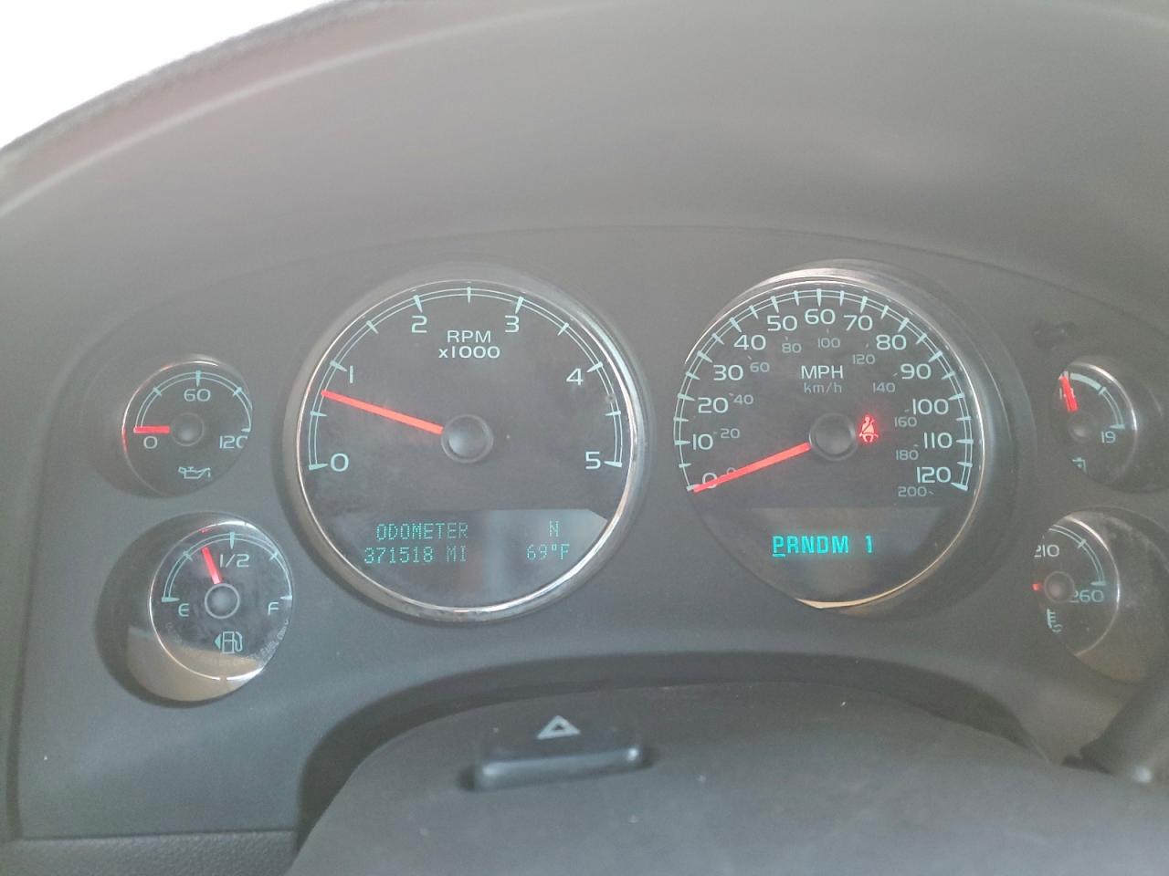 GMC Sierra K3500 Denali Image 7