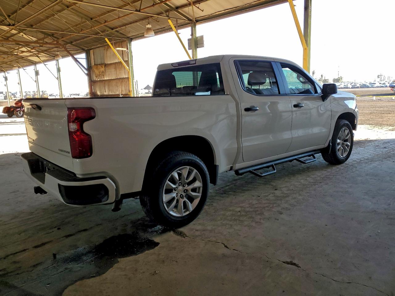 Chevrolet Silverado C1500 Custom Image 11