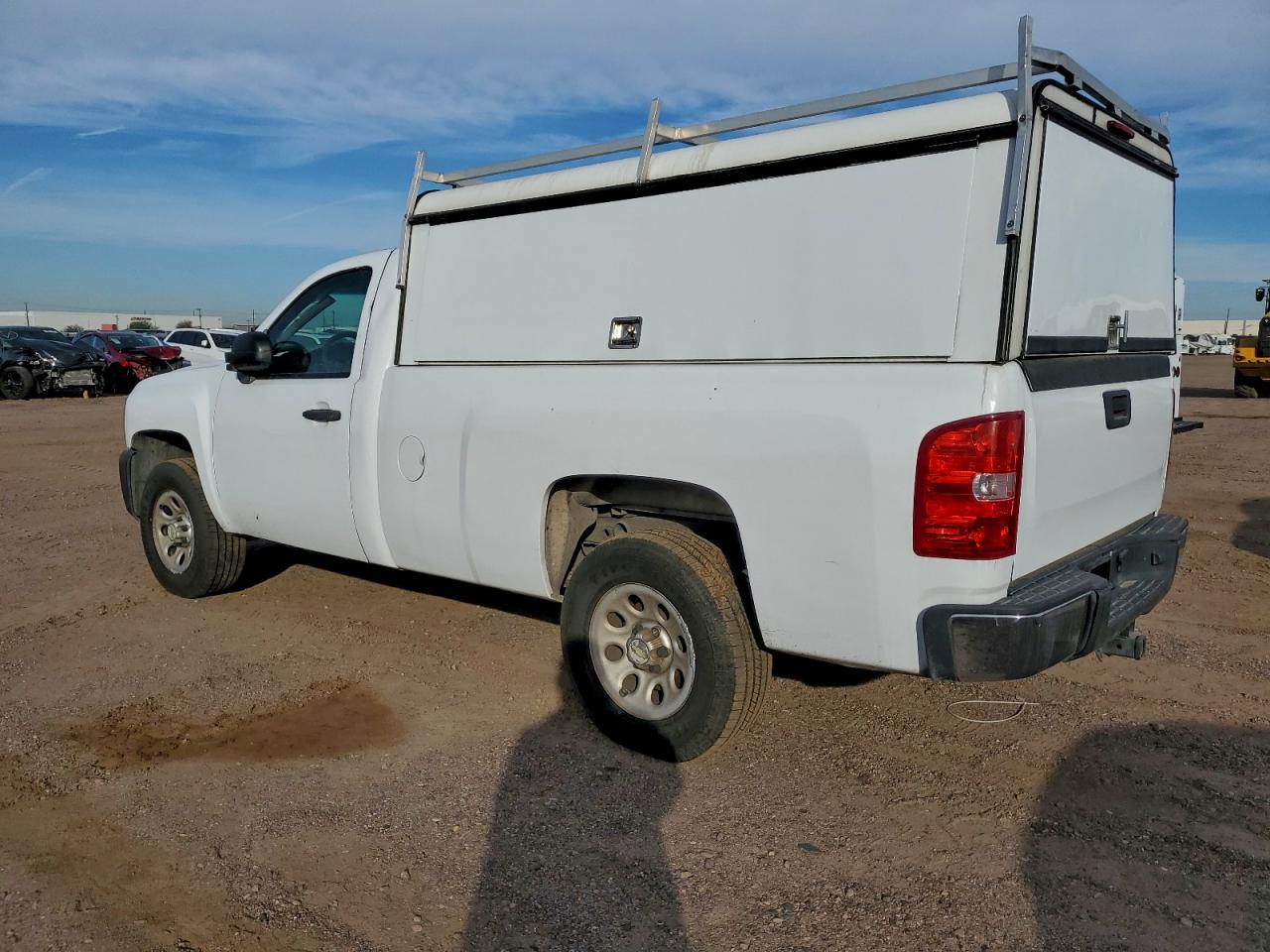 Chevrolet Silverado C1500 Image 3