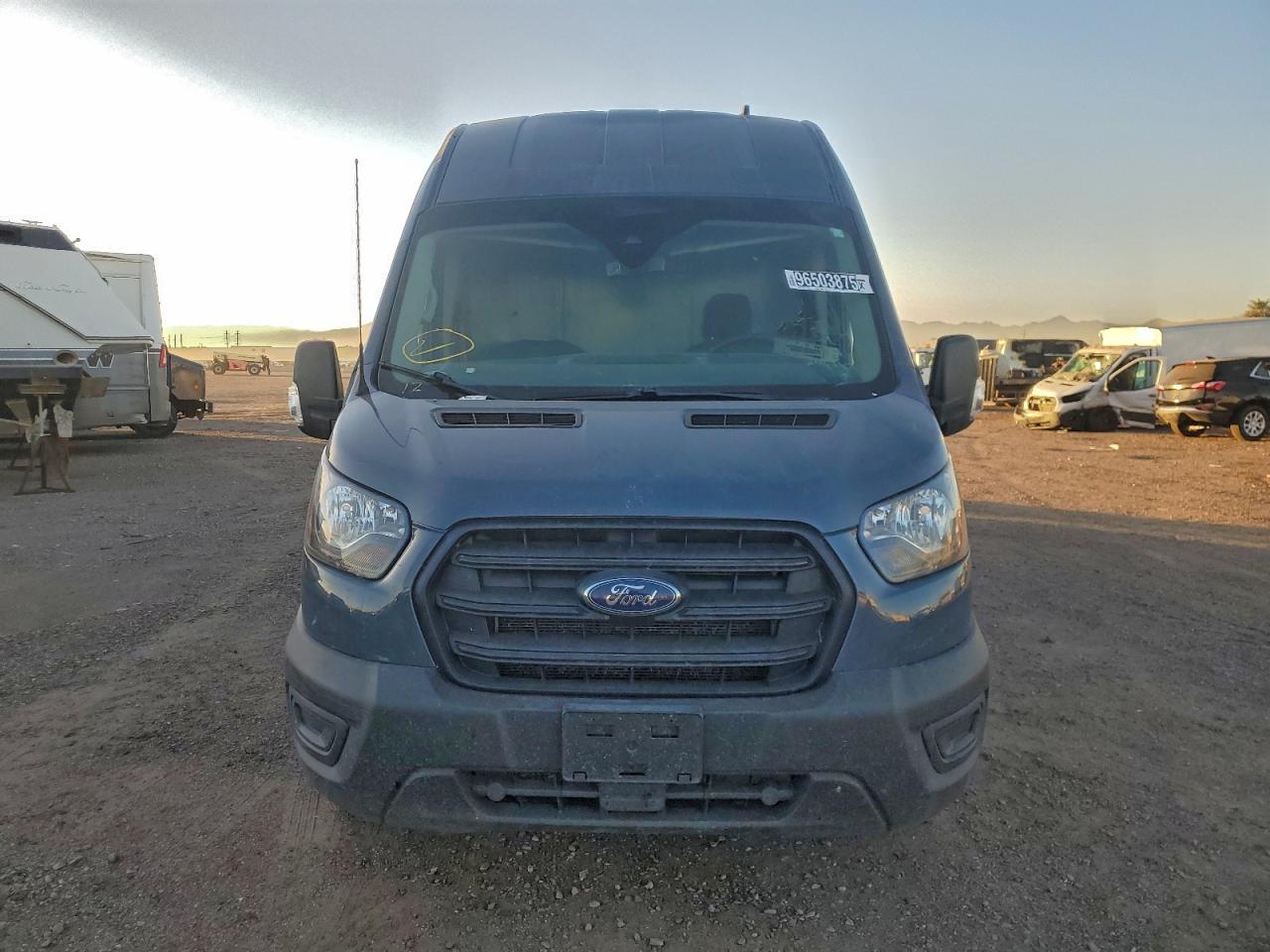 Ford Transit T-250 Image 5