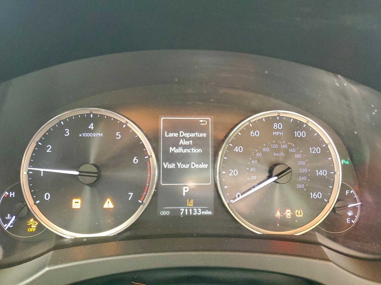 Lexus Is 200t Image 10