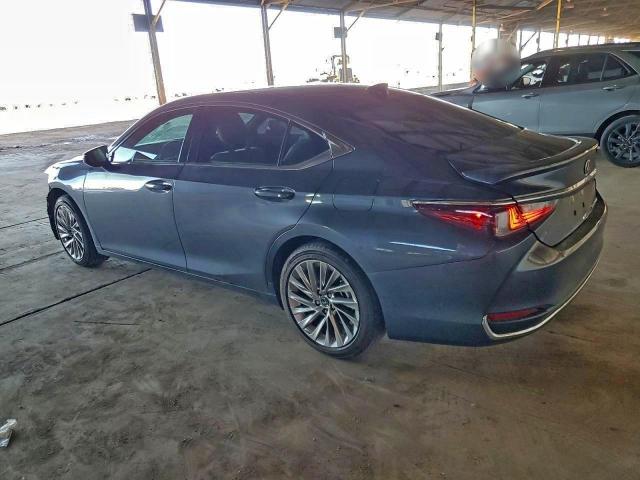 Lexus Es 300h Base Image 2