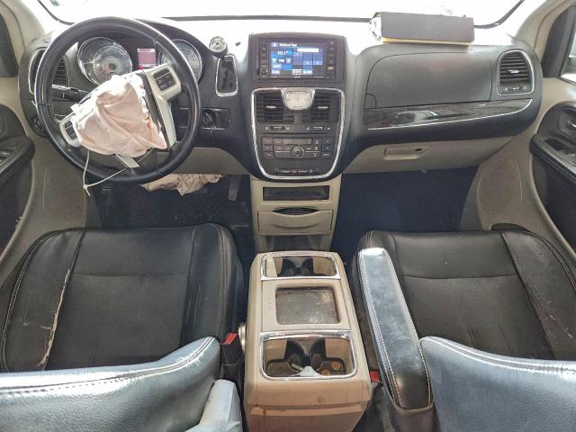 Chrysler Minivan Touring Image 12