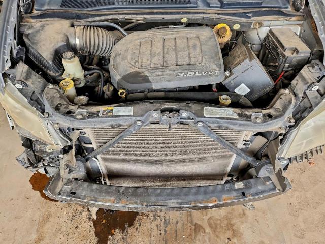 Chrysler Minivan Touring Image 13