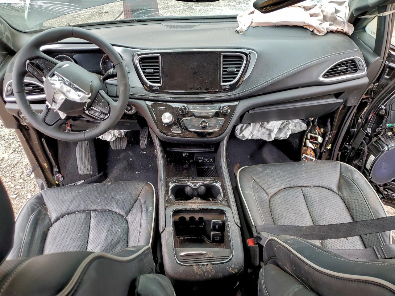 Chrysler Pacifica Limited Image 7