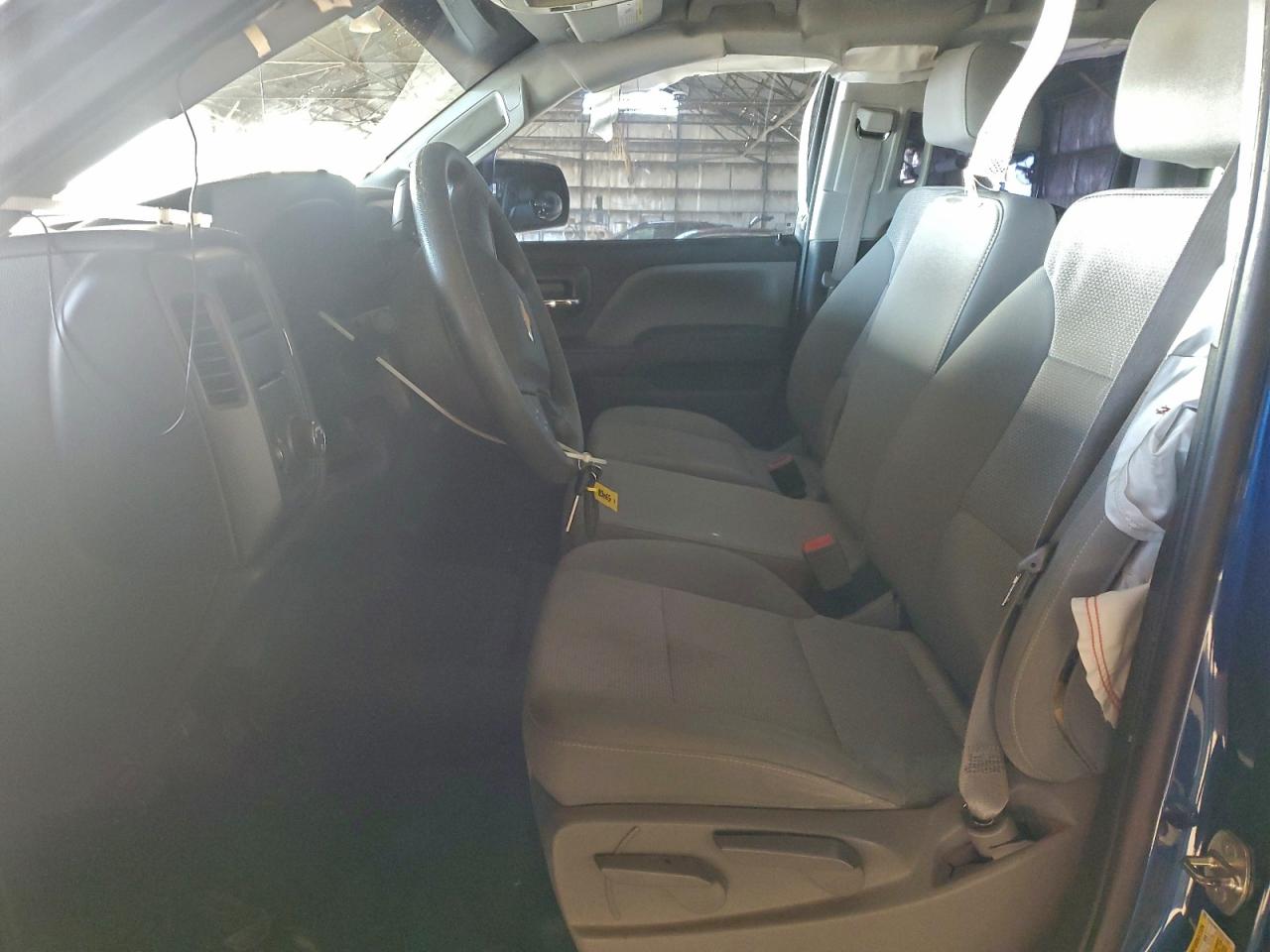 Chevrolet Silverado C1500 Image 9