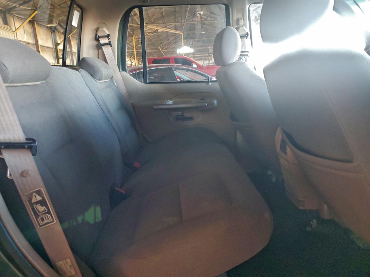 Ford Explorer Image 5