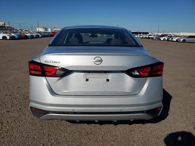 Nissan Altima S Image 3