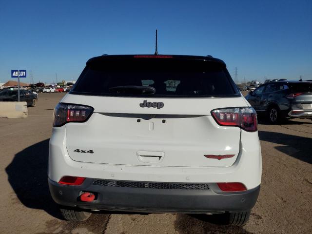 Jeep Compass Trailhawk Image 2