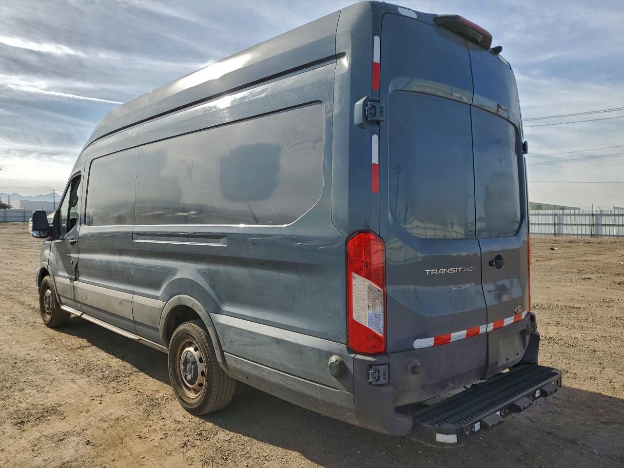 Ford Transit T-250 Image 2