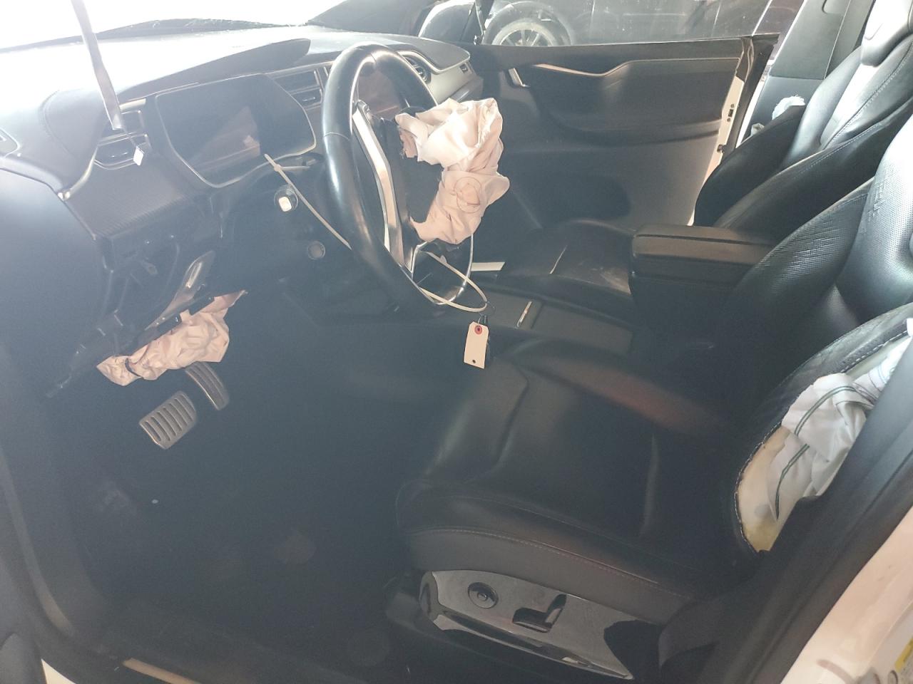 Tesla Model X Image 6