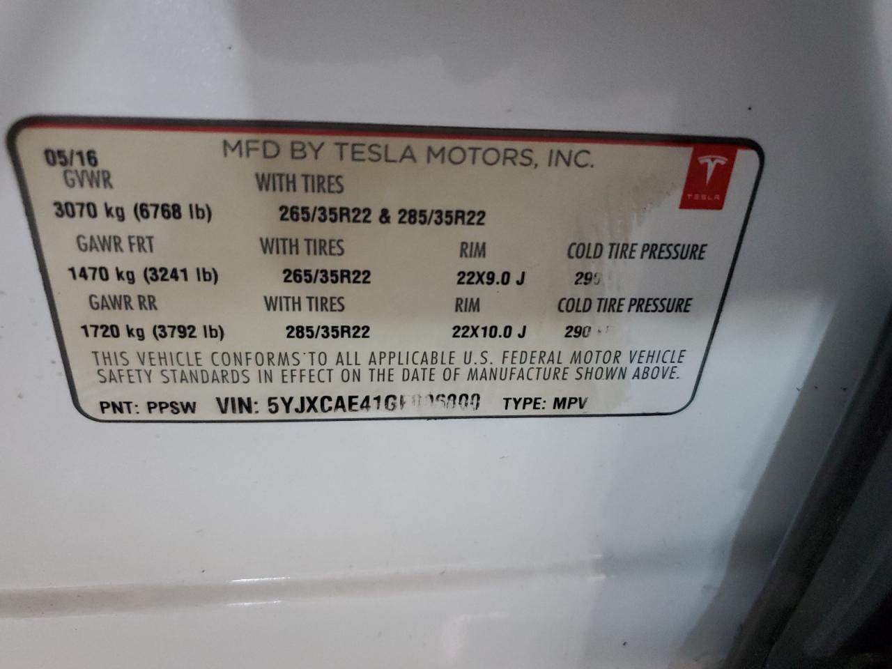 Tesla Model X Image 10