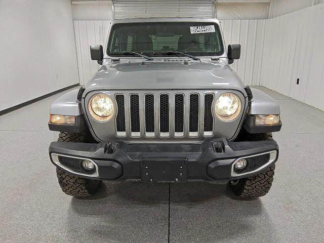 Jeep Wrangler Sahara Image 4
