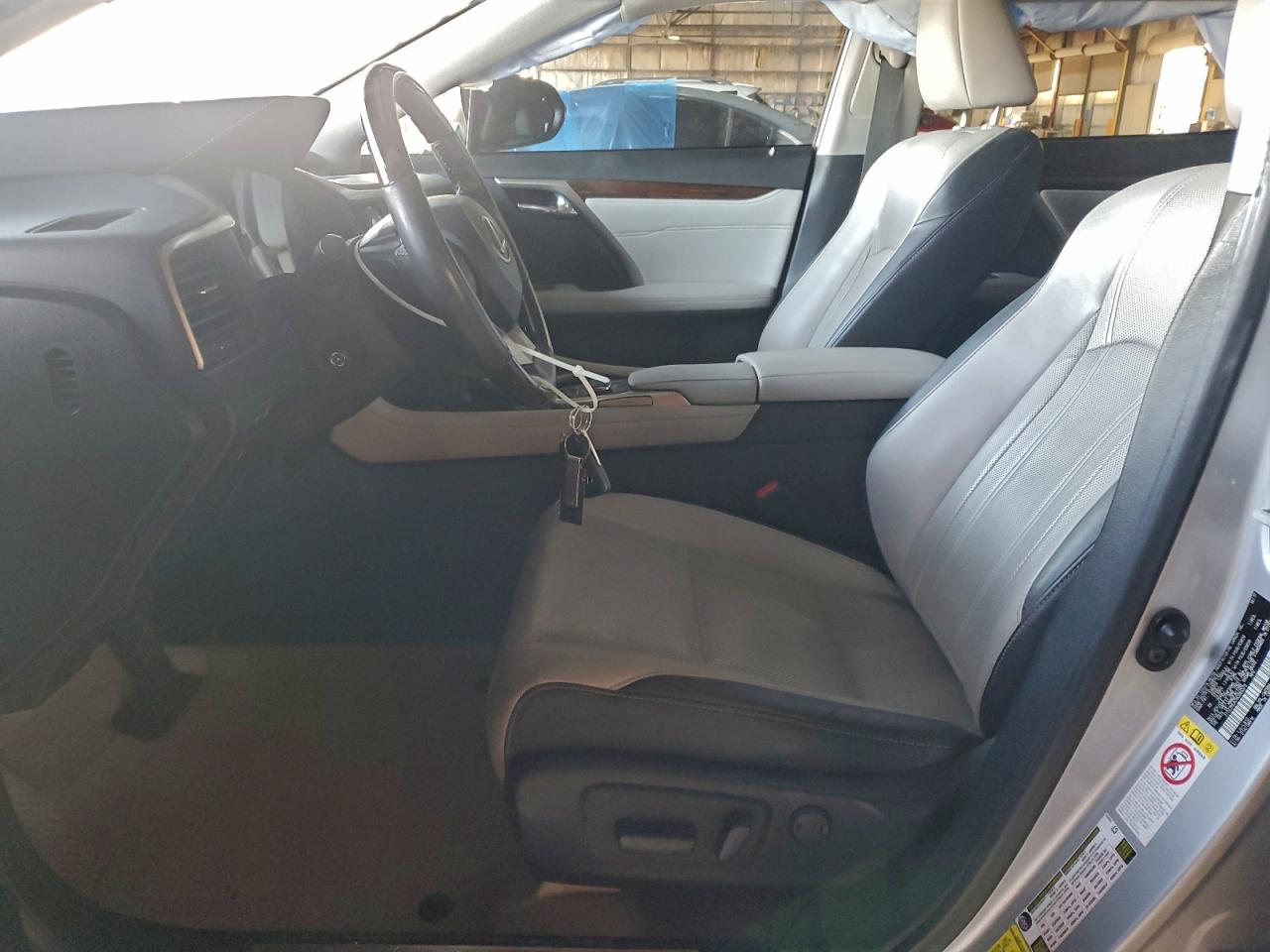 Lexus RX 350 Base Image 9